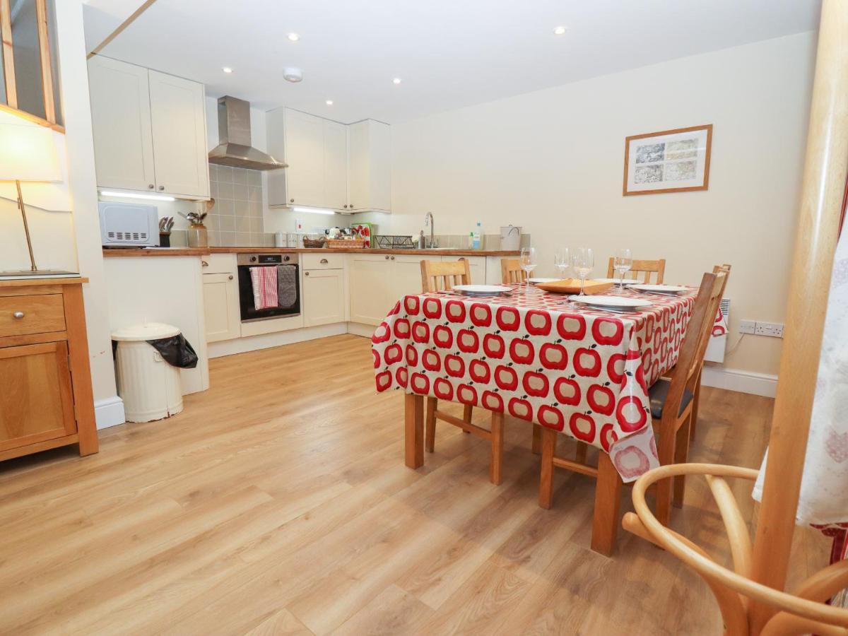The Cottage At Barrow Mead Bath Extérieur photo